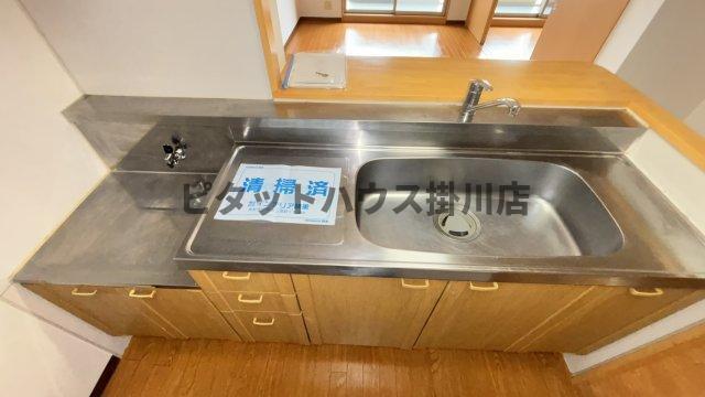 掛川市下俣南マンション キッチン