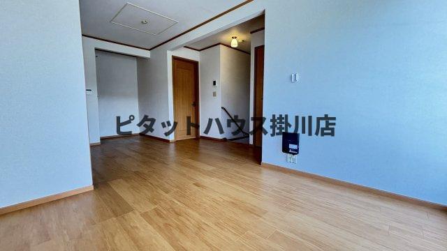 掛川市杉谷南アパート リビング