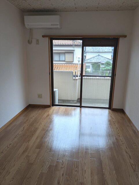 藤枝市駅前マンション リビング