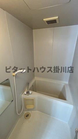 掛川市富部アパート バス／シャワー