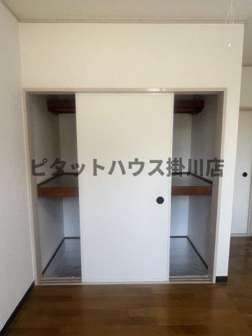 菊川市高橋マンション 収納