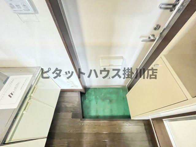 袋井市村松アパート 玄関