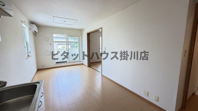 袋井市豊沢アパート リビング