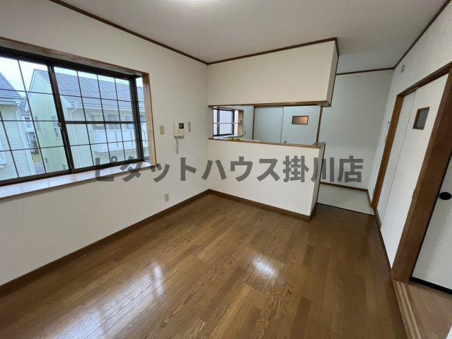 袋井市堀越アパート リビング
