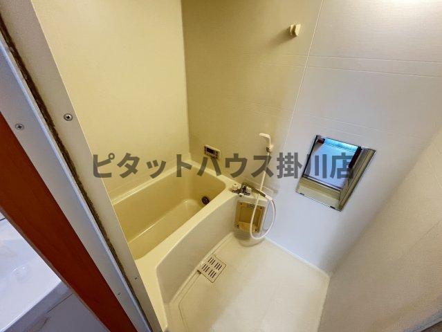 袋井市春岡アパート バス／シャワー