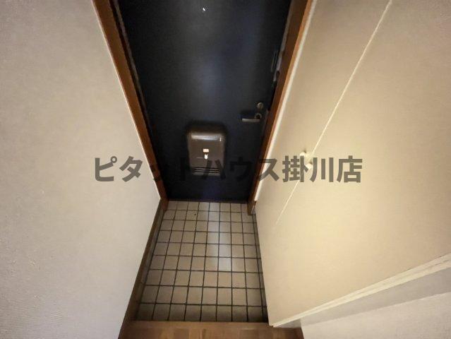 袋井市堀越アパート 玄関