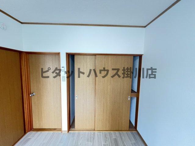 袋井市高尾アパート 収納