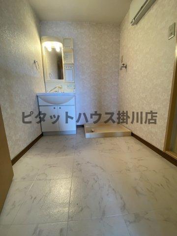 掛川市下垂木マンション 室内