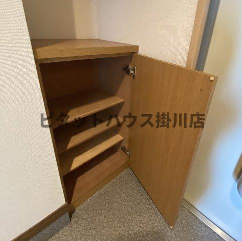 掛川市下垂木マンション 収納