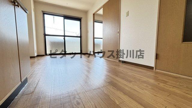 掛川市下垂木マンション リビング