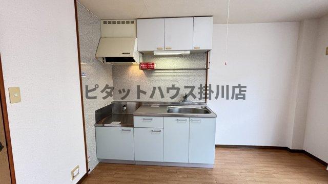 掛川市富部アパート キッチン