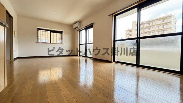 袋井市愛野東マンション リビング