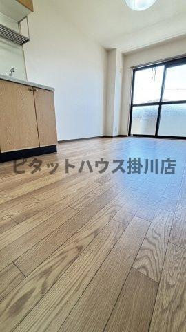 掛川市下垂木マンション リビング