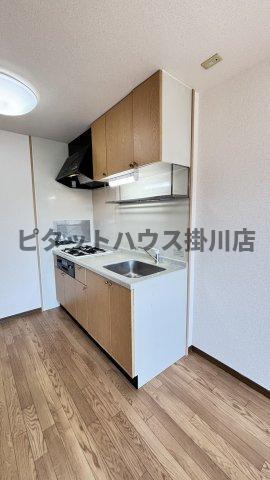 掛川市下垂木マンション キッチン
