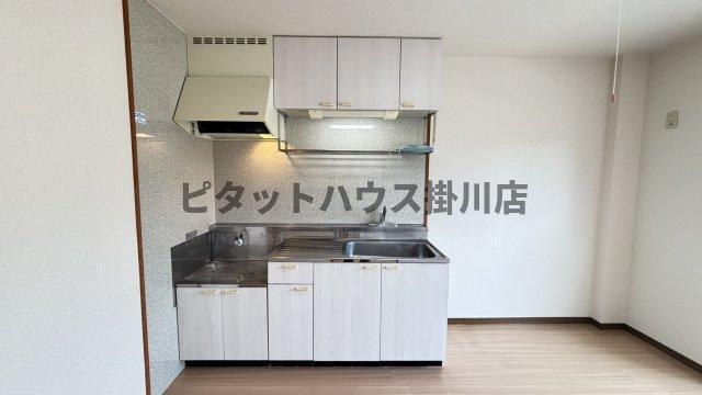 掛川市富部アパート キッチン