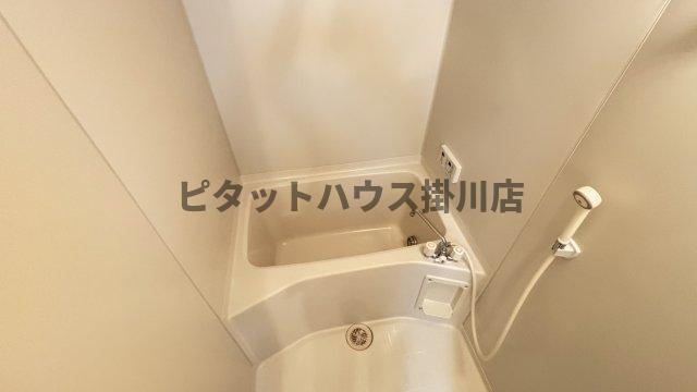 掛川市富部アパート バス／シャワー