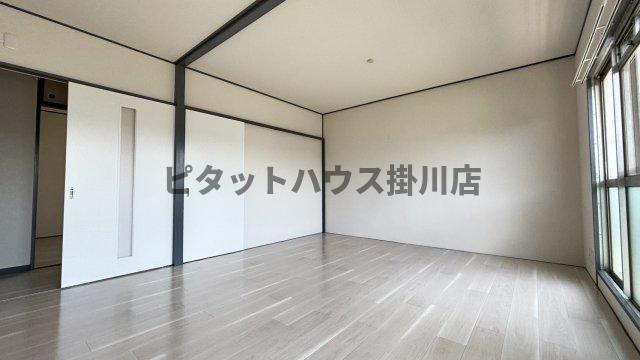 掛川市天王町アパート リビング