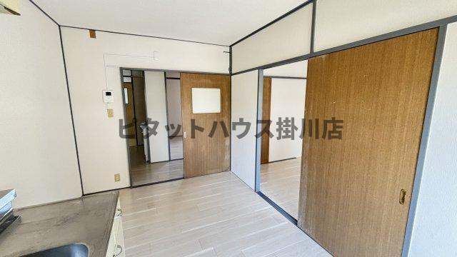 掛川市天王町アパート 室内