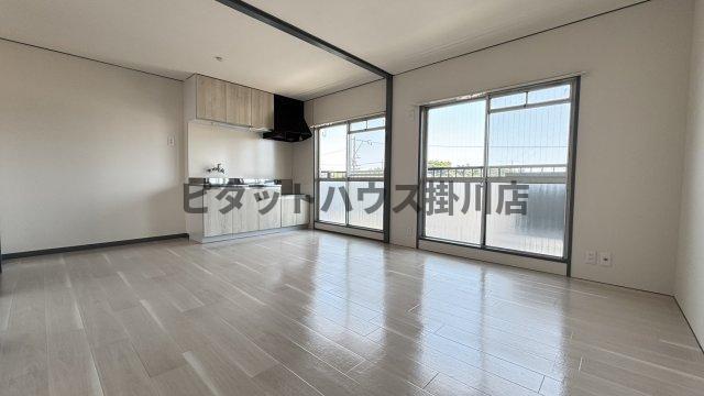 掛川市天王町アパート リビング