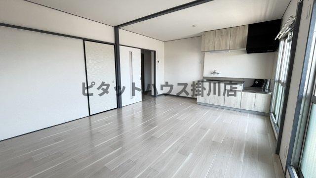 掛川市天王町アパート リビング