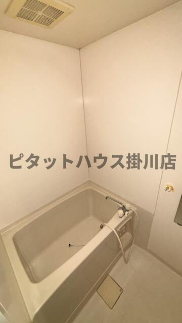 掛川市細谷アパート バス／シャワー