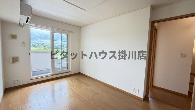 菊川市赤土アパート リビング
