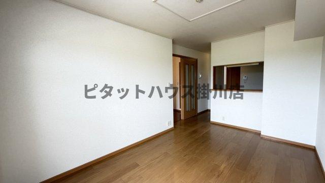 菊川市赤土アパート リビング
