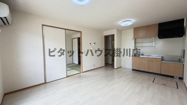 掛川市西大渕アパート リビング