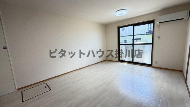 掛川市西大渕アパート リビング