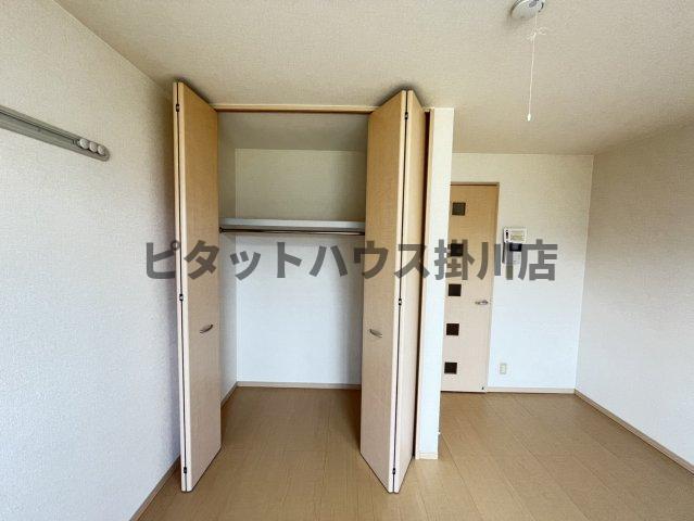 菊川市下平川アパート 収納