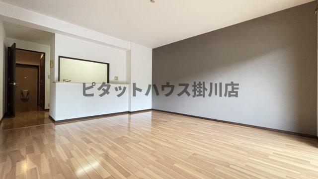 掛川市杉谷南マンション リビング