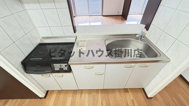 掛川市杉谷南マンション キッチン