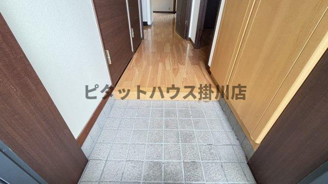 掛川市杉谷南マンション 玄関
