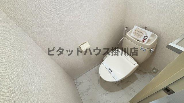 掛川市上西郷アパート トイレ
