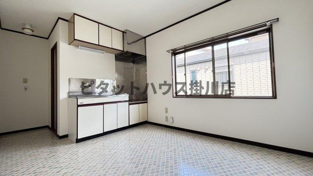 掛川市十九首アパート リビング