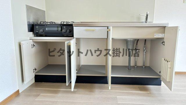 掛川市下俣アパート 収納