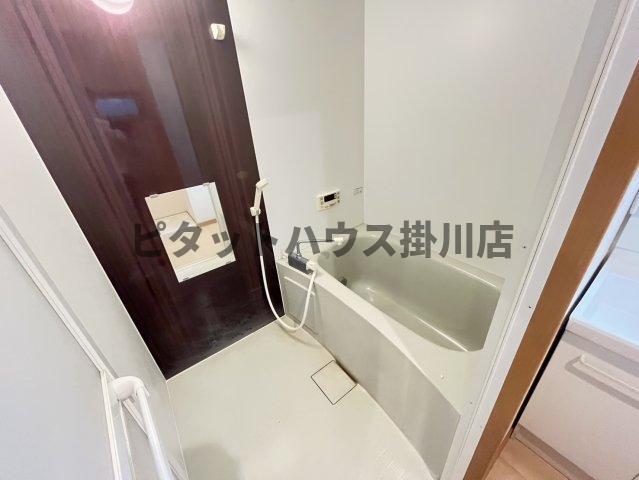 袋井市鷲巣アパート バス／シャワー