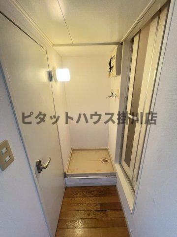 袋井市国本アパート 玄関