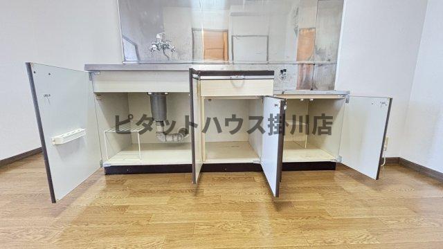 掛川市二瀬川マンション 収納