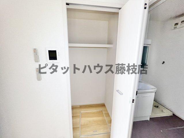 焼津市八楠アパート 収納