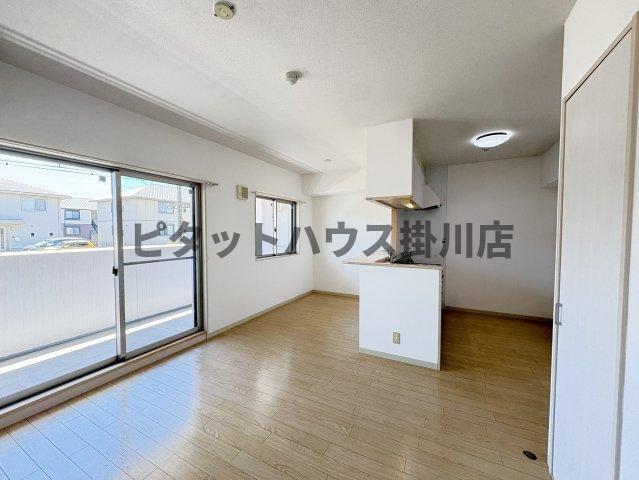 袋井市愛野南マンション リビング