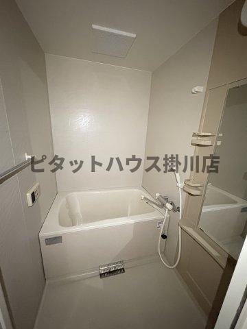 袋井市愛野東マンション バス／シャワー