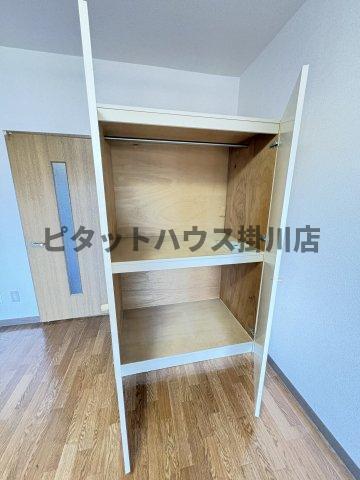 袋井市方丈アパート 収納
