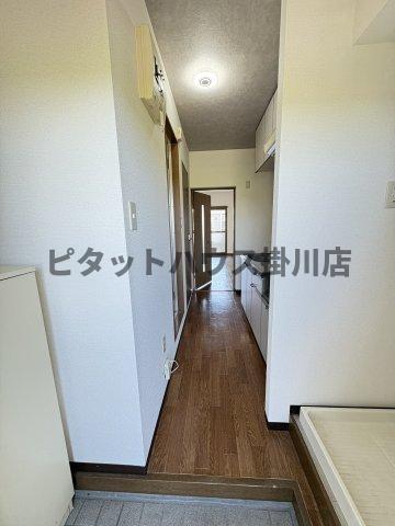 袋井市方丈アパート 玄関