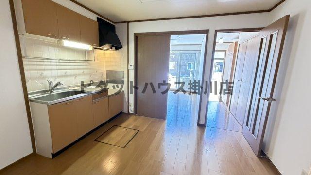 掛川市上西郷アパート リビング