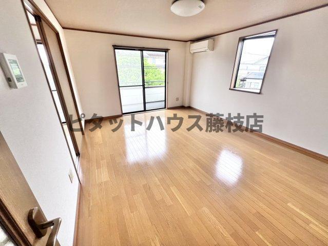 焼津市南小川アパート リビング