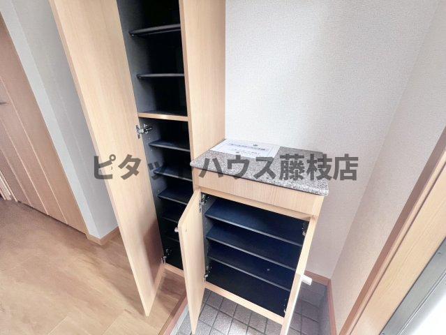 焼津市大村新田アパート 収納