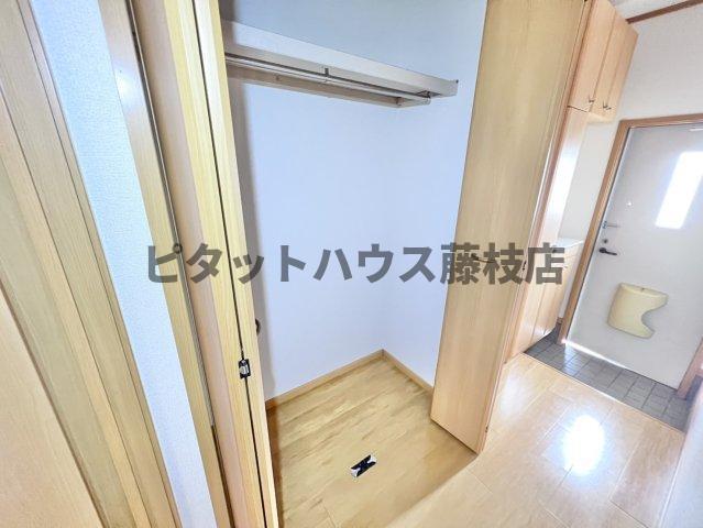 焼津市大村新田アパート 収納