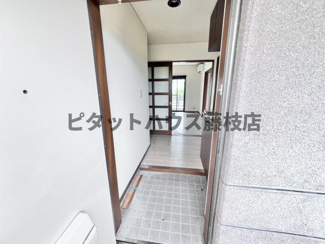 焼津市岡当目マンション 玄関