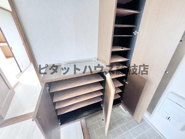 焼津市岡当目マンション 収納